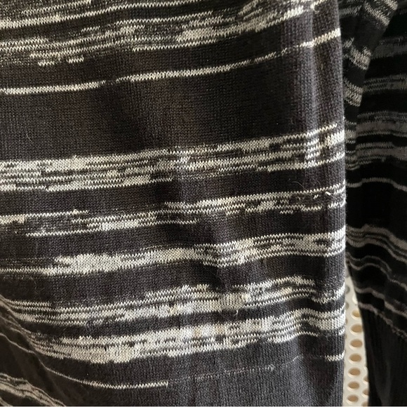 Chaser Lace-up Long-sleeve Knit Top Size Medium Black and off-white - Picture 8 of 8